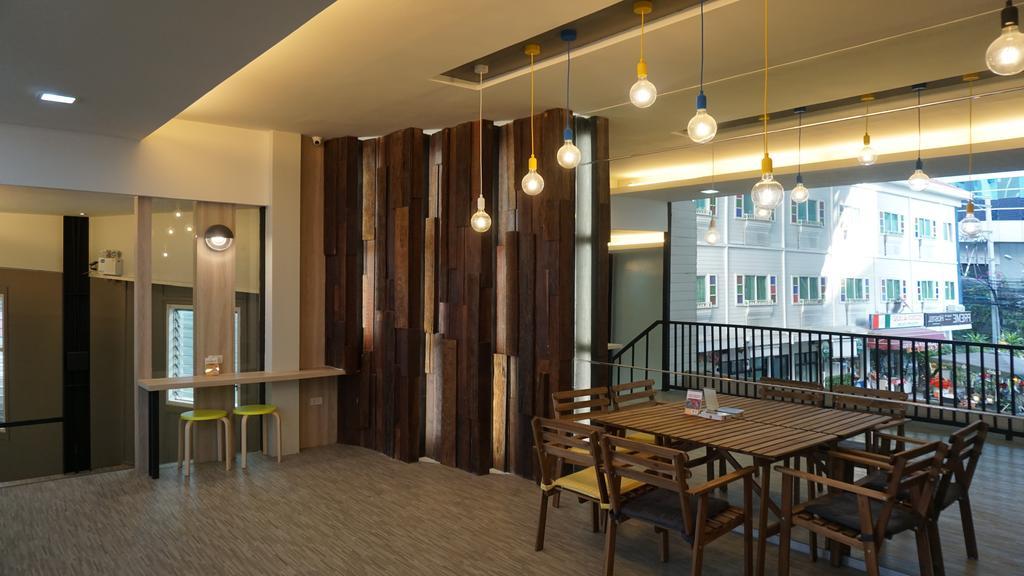 Preme Hostel Bangkok Kültér fotó