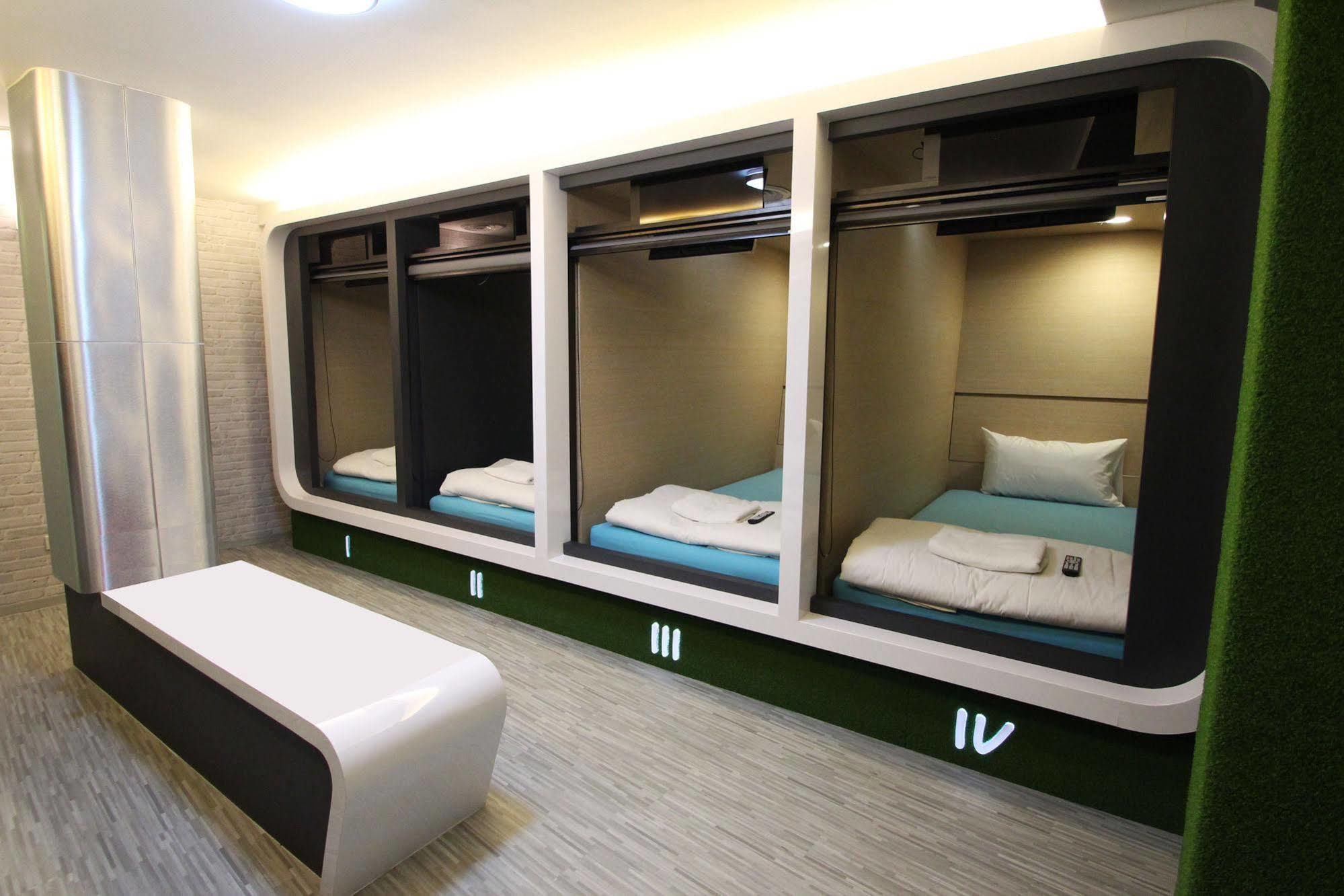 Preme Hostel Bangkok Kültér fotó