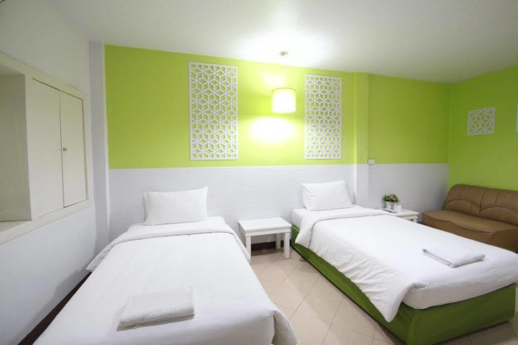 Preme Hostel Bangkok Kültér fotó